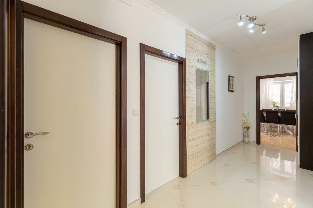MokošicaHedera Estate, Hedera A24アパートメント エクステリア 写真